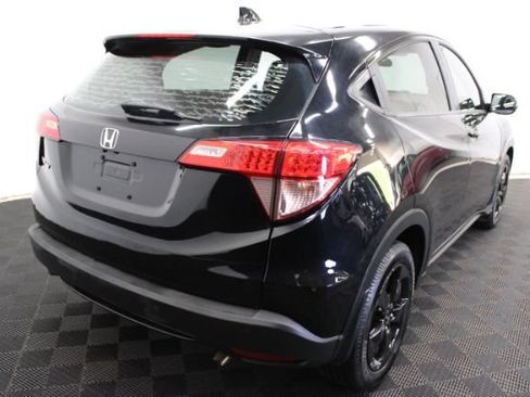Used 2017 Honda HR-V LX image 6