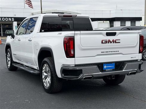 Used 2022 GMC Sierra 1500 SLT w/ SLT Premium Package image 3