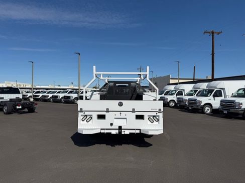 New 2026 Ford F550 4x4 Crew Cab image 3