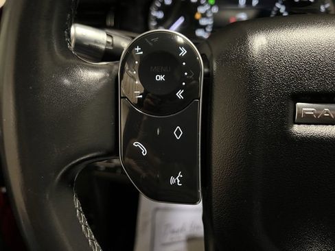 Used 2020 Land Rover Range Rover Evoque S image 31