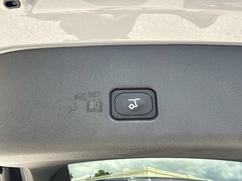 New 2026 Lincoln Nautilus Reserve AWD/4WD image 12