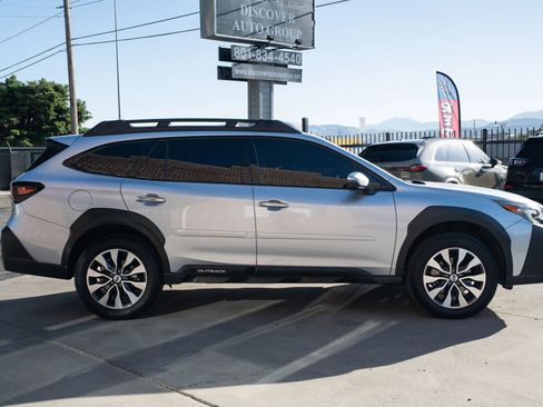 Used 2024 Subaru Outback Touring XT AWD/4WD image 10