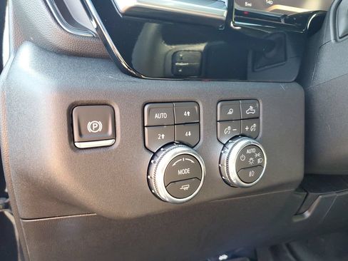 New 2026 GMC Sierra 2500 SLE w/ SLE Value Package; AWD/4WD image 18