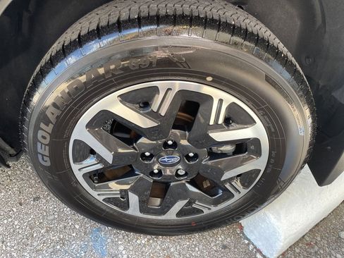 Used 2025 Subaru Forester image 36