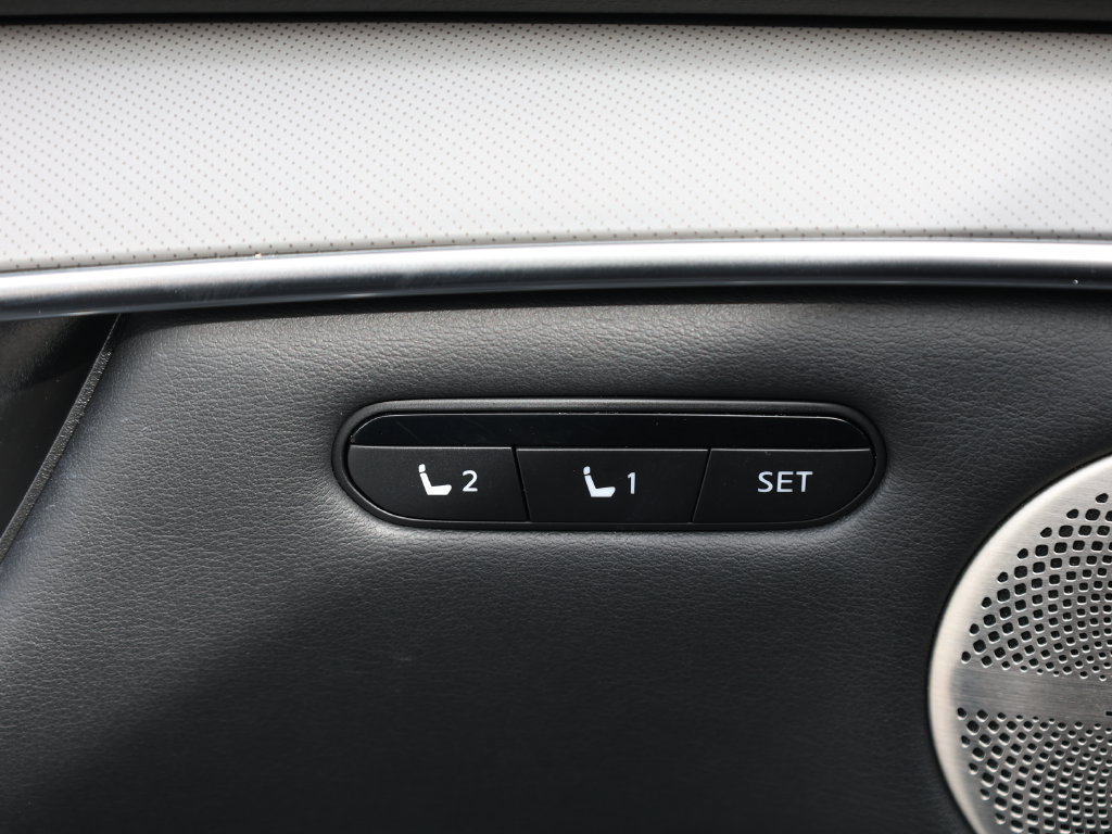 Certified 2024 INFINITI QX50 Luxe FWD image 13