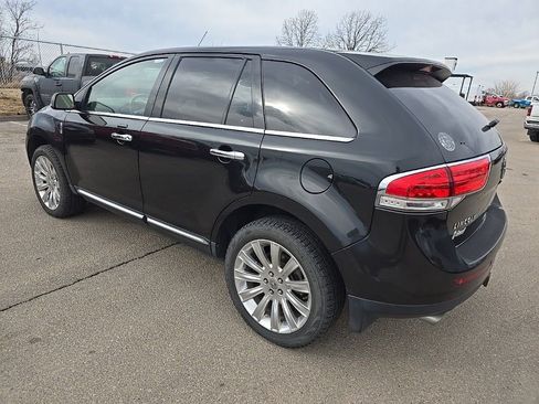 Used 2015 Lincoln MKX AWD w/ Equipment Group 101A image 4