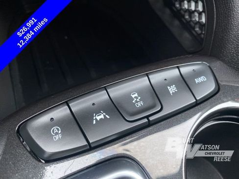 Used 2024 Chevrolet TrailBlazer RS w/ Driver Confidence Package image 32