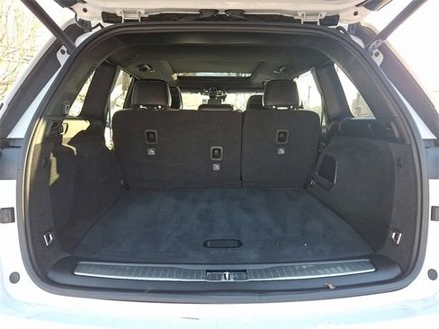 Used 2022 Jeep Grand Cherokee Overland w/ Luxury Tech Group IV image 29