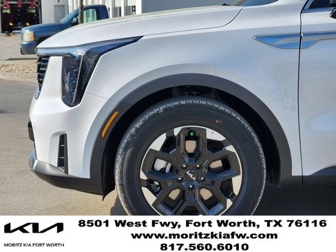 New 2026 Kia Sorento S w/ S Panoramic Sunroof Package FWD image 5