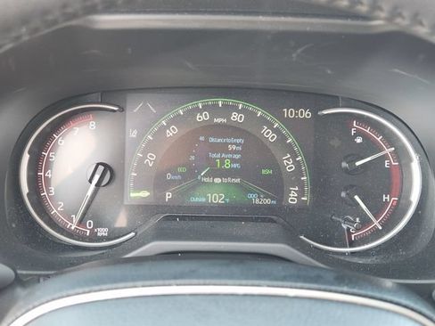 Used 2025 Toyota RAV4 XLE Premium FWD image 11