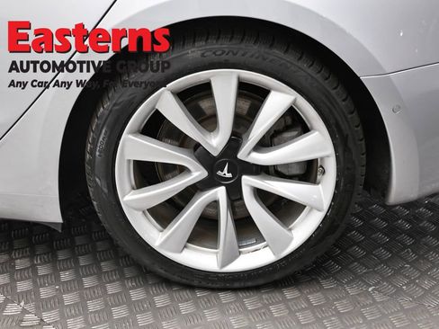 Used 2018 Tesla Model 3 Mid Range RWD image 8