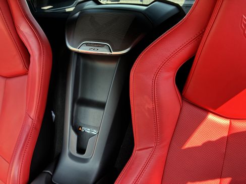 Used 2023 Chevrolet Corvette Stingray Preferred Cpe w/ 2LT image 33