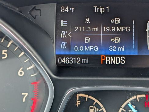 Used 2019 Ford Escape SEL AWD/4WD image 21