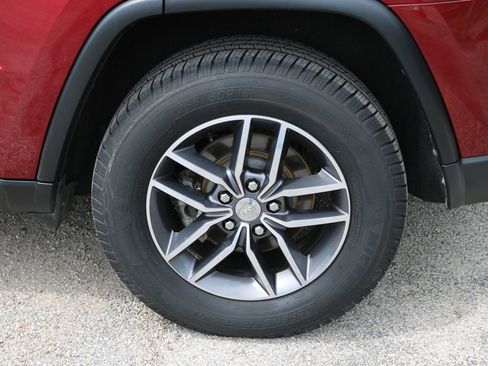 Used 2018 Jeep Grand Cherokee Limited RWD image 9