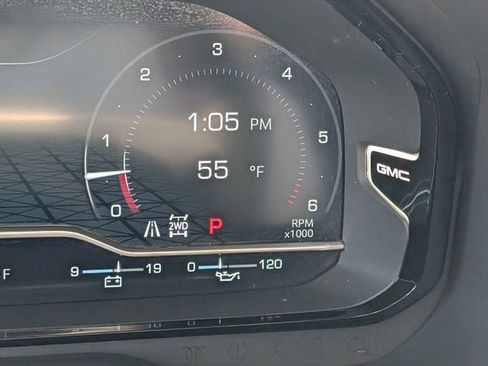 Used 2023 GMC Yukon Denali image 32