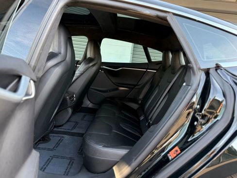 Used 2016 Tesla Model S 90D image 17