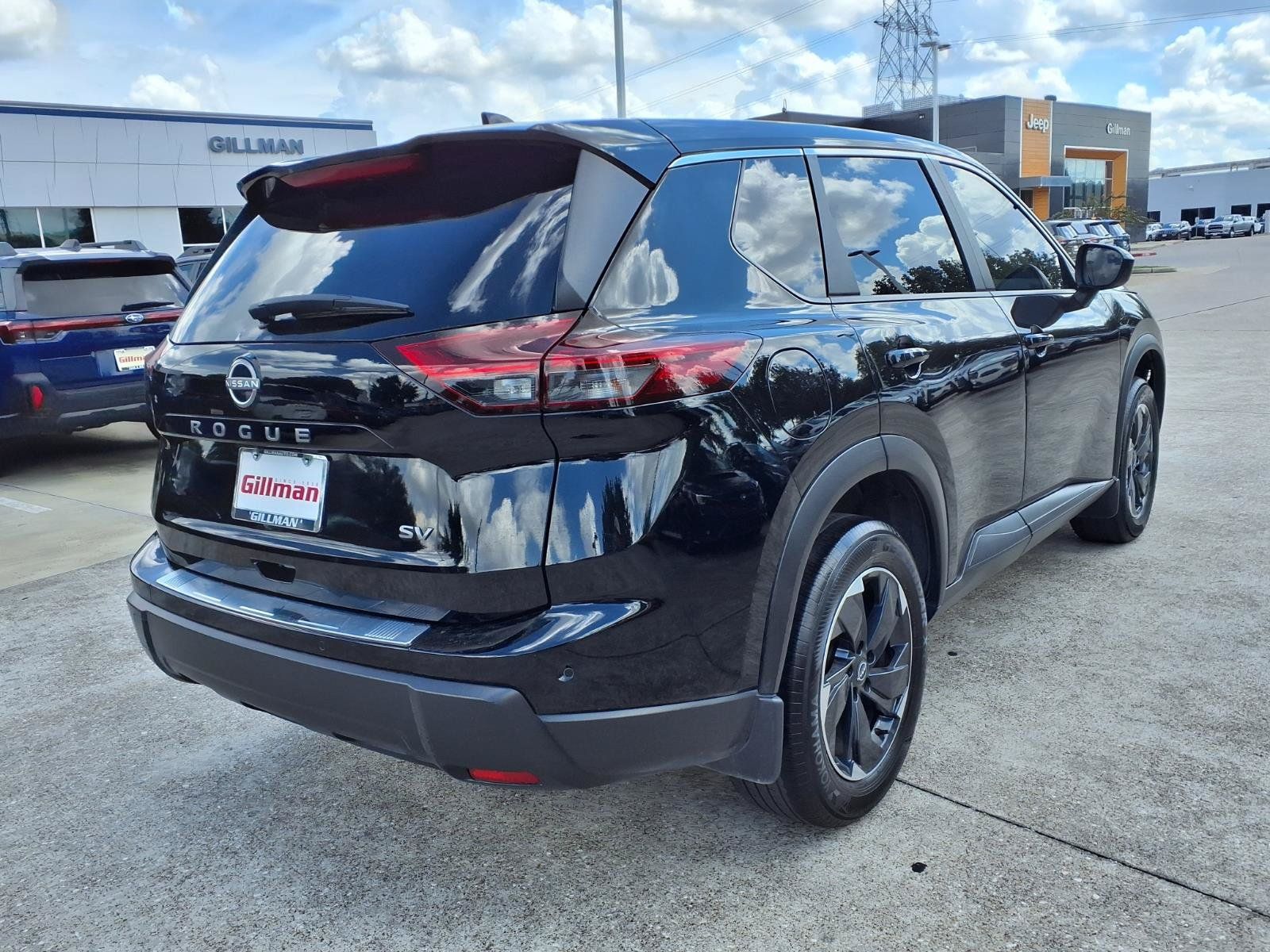 Used 2024 Nissan Rogue SV FWD image 25