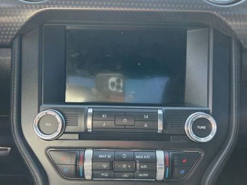 Used 2018 Ford Mustang GT Premium w/ GT Performance Package RWD image 15