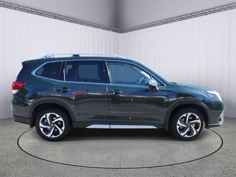 Used 2023 Subaru Forester Touring image 7