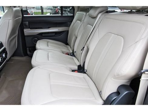 Used 2022 Ford Expedition Max Limited RWD image 12