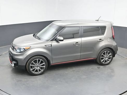 Used 2019 Kia Soul ! FWD image 32