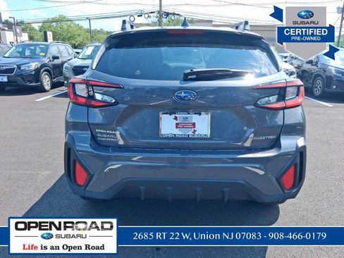 Used 2024 Subaru Crosstrek 2.0i Premium AWD/4WD image 4