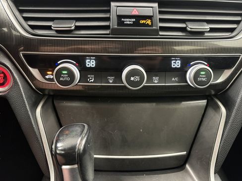 Used 2018 Honda Accord Sport image 15