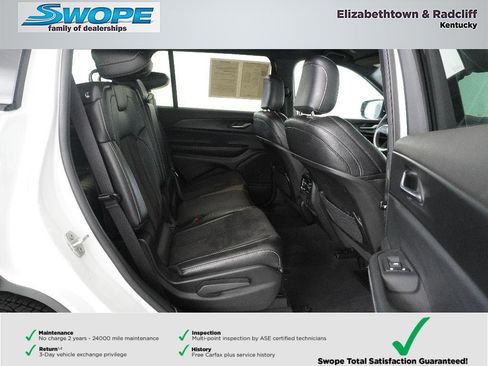 Used 2024 Jeep Grand Cherokee L Altitude image 10