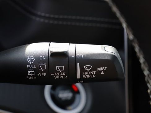 New 2025 Jeep Grand Cherokee Altitude image 33