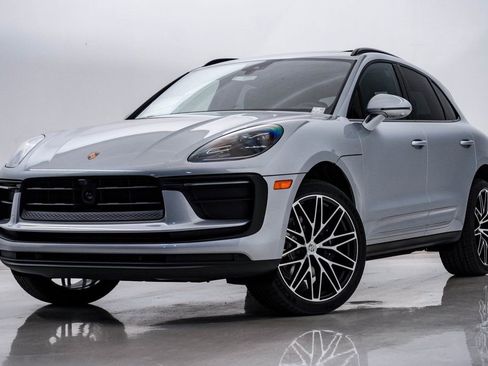 New 2026 Porsche Macan image 1
