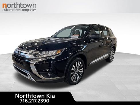 Used 2019 Mitsubishi Outlander AWD image 1