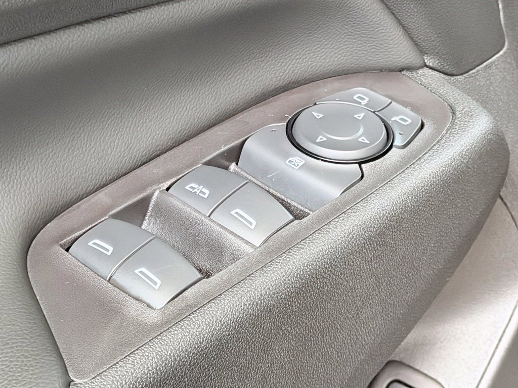 Used 2021 Chevrolet Equinox Premier FWD image 11