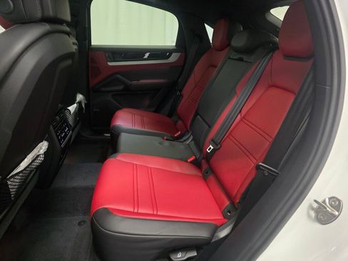New 2026 Porsche Cayenne Coupe image 21