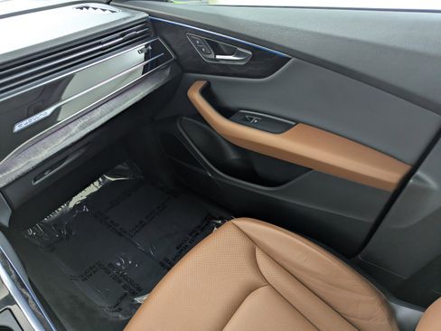 Certified 2022 Audi Q8 Premium Plus AWD/4WD image 11
