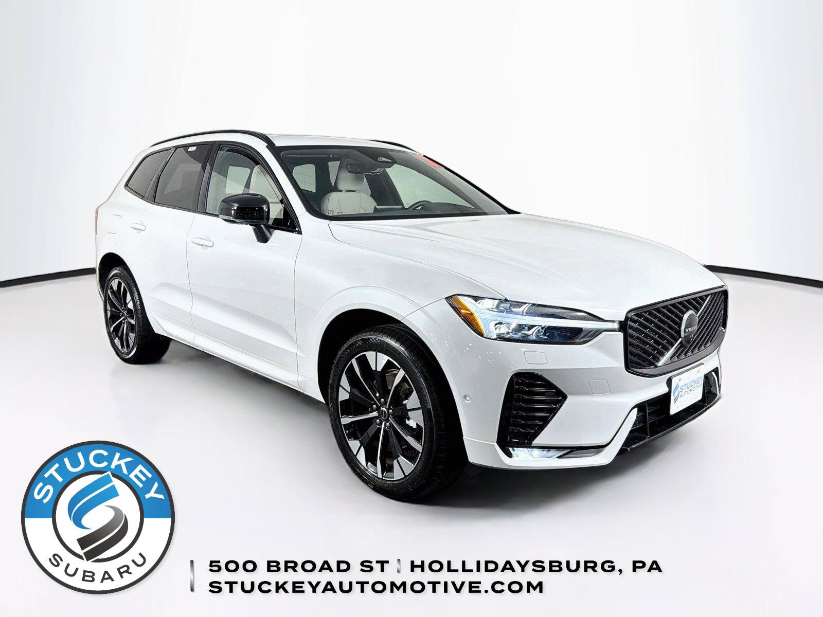 Used 2026 Volvo XC60 B5 Plus AWD/4WD image 1