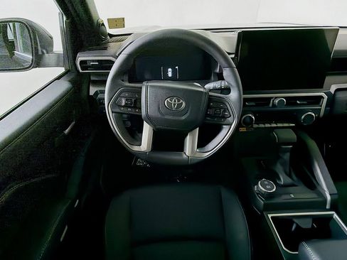 New 2026 Toyota 4Runner Limited AWD/4WD image 25