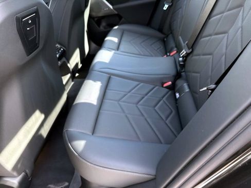 Used 2025 BMW 530i RWD image 12