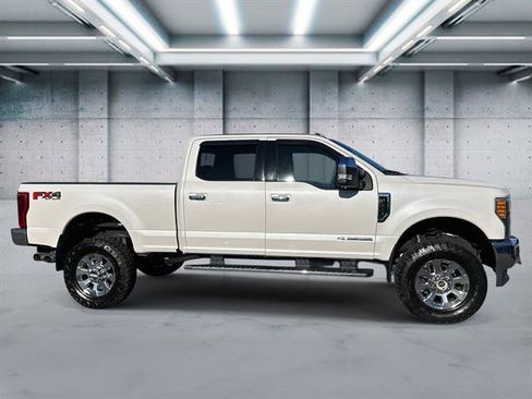 Used 2017 Ford F350 Lariat w/ Chrome Package image 3