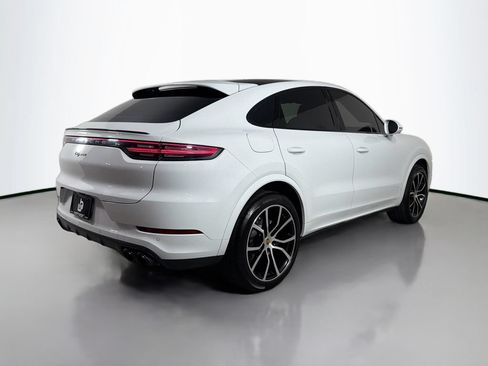 Used 2023 Porsche Cayenne Platinum Edition AWD/4WD image 5