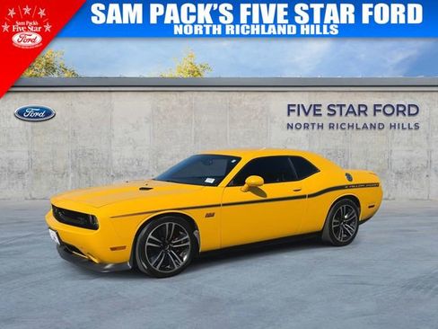 Used 2012 Dodge Challenger SRT8 Yellow Jacket w/ Premium Sound Group image 4