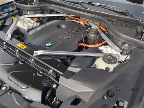 New 2026 BMW X5 xDrive50e w/ Executive Package image 17