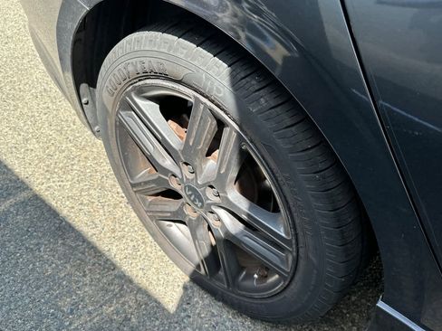 Used 2020 Kia Forte GT-Line FWD image 17