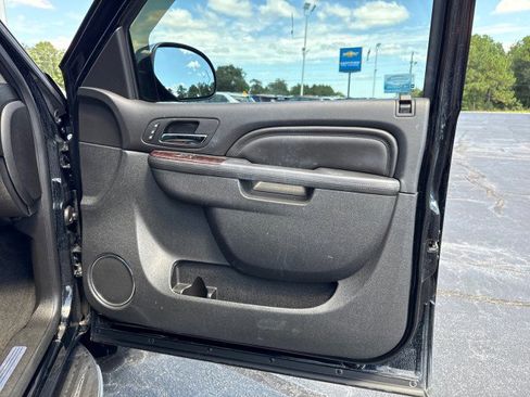 Used 2014 GMC Yukon Denali image 13