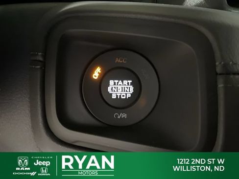 New 2026 Jeep Gladiator Mojave w/ Technology Group AWD/4WD image 34