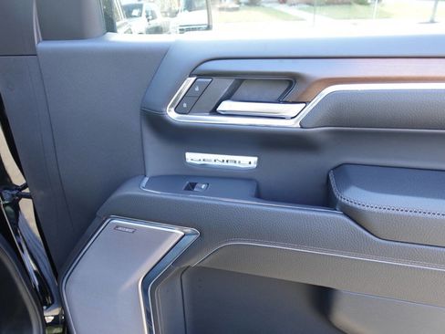 Used 2024 GMC Sierra 1500 Denali w/ Denali Reserve Package AWD/4WD image 44