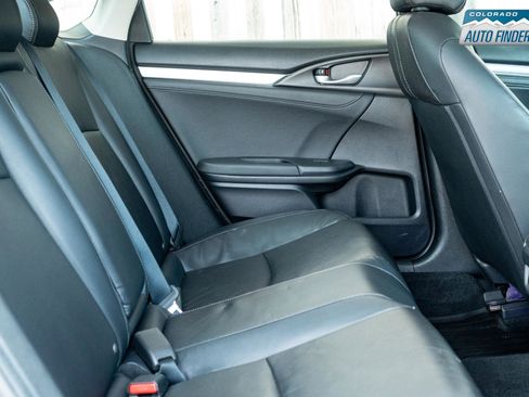 Used 2016 Honda Civic Touring image 23
