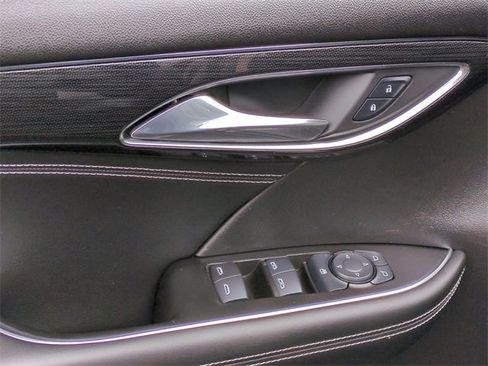 Used 2022 Buick Envision Preferred image 23