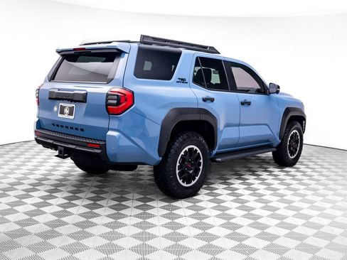 Used 2025 Toyota 4Runner TRD Off-Road Premium AWD/4WD image 5