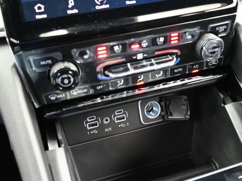 New 2025 Jeep Grand Cherokee L Overland image 31