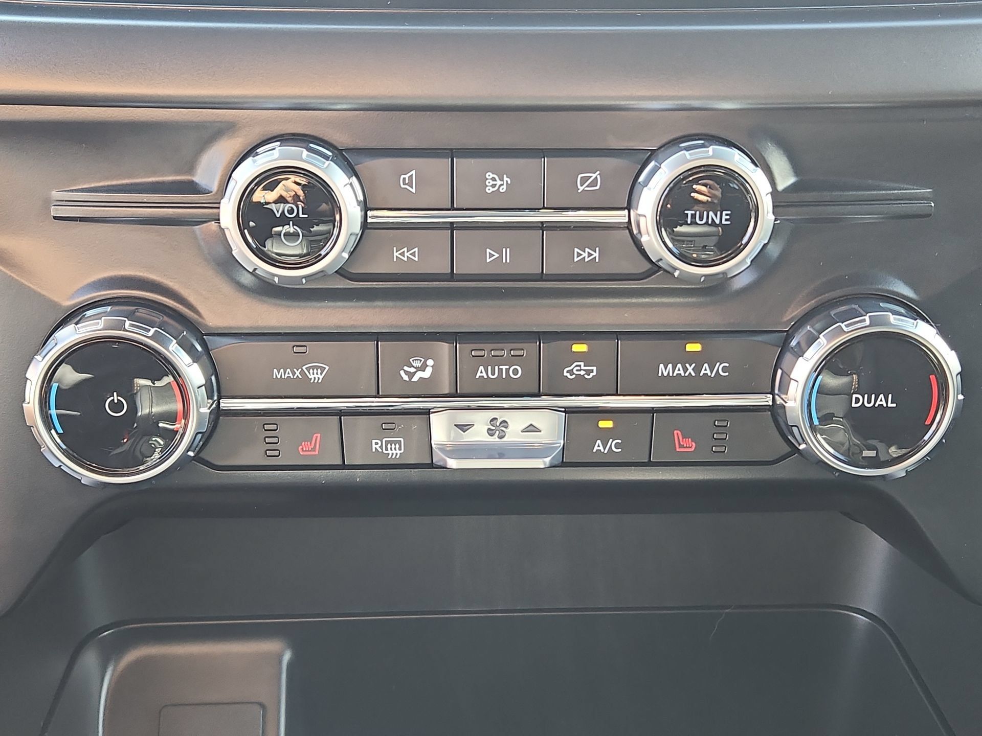 Used 2024 Ford F150 Tremor w/ Tow/Haul Package AWD/4WD image 16